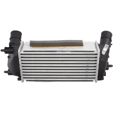 Intercooler NISSENS 96498