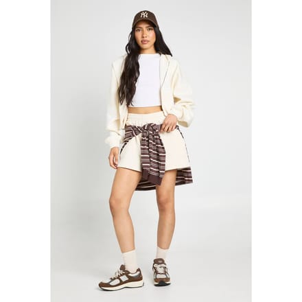 boohoo Dames Tall Sweatshort Met Hoge Taille En Interne Trekkoord | Ecru | Maat: Small