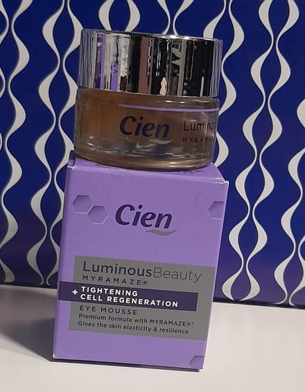 Cien Luminous beauty Eye Mousse premium formule met MYRAMAZE 15 ml.