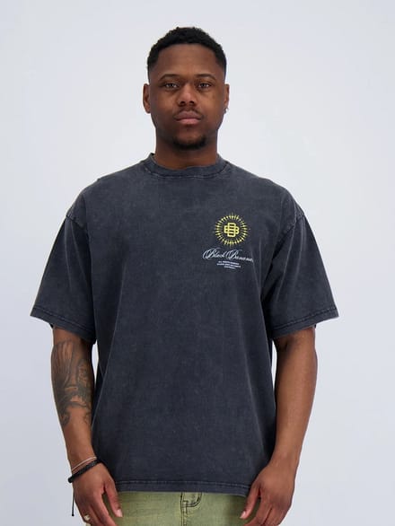 Black Bananas Doves T-shirt,