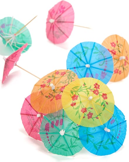 UNIQUE - 10 houten prikkers met parasolletjes 10 cm diverse kleuren