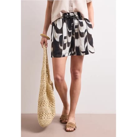 High Waist shorts met paperbag tailleband