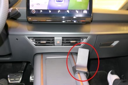 Proclip Seat Born 22-24/ Cupra Born 22- Console mount