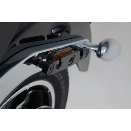 Zijtassenhouder links SW-Motech SLH LH2. Harley Davidson Softail Low Rider/S (17-).
