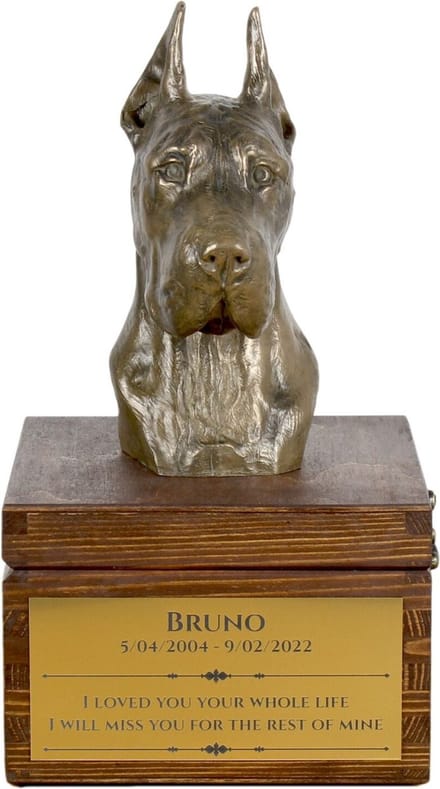 Duitse Dog urn met beeldje - persoonlijke urn voor hondenas