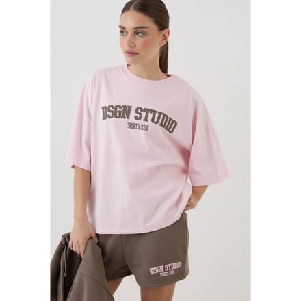 Dames Dsgn Studio Applique Oversized T-shirt | Lichtroze | Maat: XS