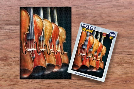Puzzel Rij van hangende violen - Legpuzzel - Puzzel 500 stukjes