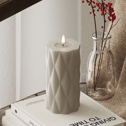 Deluxe Homeart LED Kaars Harlequin Sand 7,5cm x 15 cm