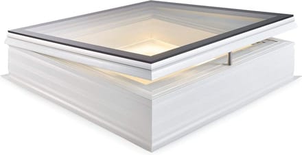 Skylux platdakvenster iWindow2 complete set - opengaande uitvoering met pvc-opstand 20/00 EP - LED 0400 x 0400 mm