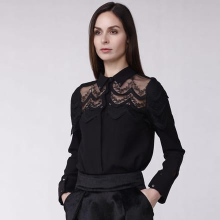 Geschulpte rand kanten shirt