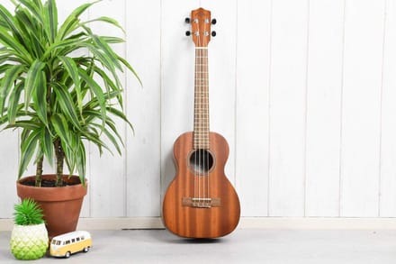 Leho LHUT-MM Tenor Ukulele in mahonie inclusief luxe draagtas