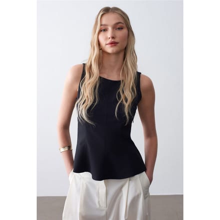 Aangesneden Mouwloze Crêpe Peplum Blouse