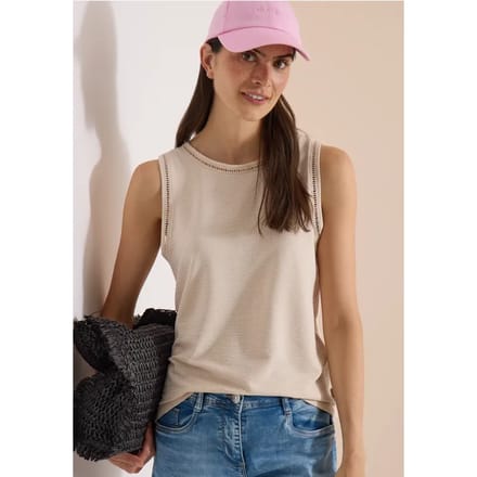 Top met boothals en kanten details