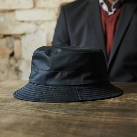 Gino Zwarte Waterbestendige Moda Bucket Hat