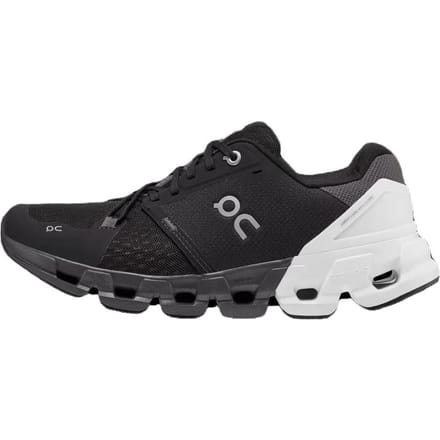 ON Cloudflyer 4 Zwart Wit Dames Sneakers 71.98671 39 black