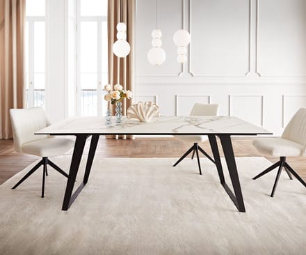 Eetkamertafel Edge keramiek Calacatta Luxe wit-goud-grijs 200x100 metaal schuin zwart