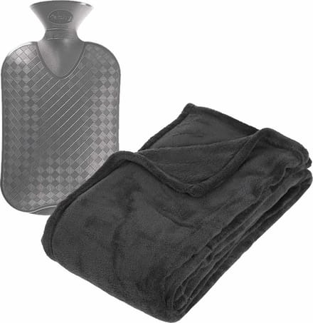 Fleece deken/plaid Donkergrijs 130 x 180 cm en kruik 2 liter