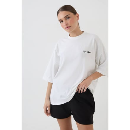Dames Dsgn Studio T-shirt Met Geborduurd Script In Oversized Model | Wit | Maat: 3XL