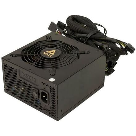 Delta 650 Watt 80+ Bronze voeding
