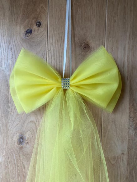 Gele Strikken met Diamanten Lint 2 stuks/ Bruiloft Decoratie/ Bruiloft Versiering/ Tule Strik 2 stuks