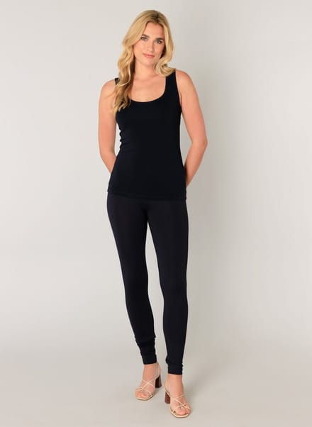 BASE LEVEL Yippie Top - Dark Blue - maat 44