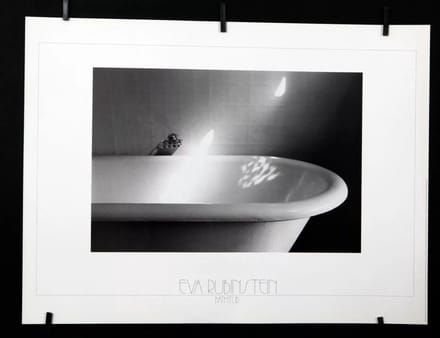 Poster - Bathtub - Eva Rubinstein - Zwart/Wit - Jaren 80 - 45x60 cm