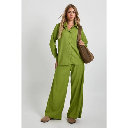 boohoo Dames Gerimpeld oversized overhemd & broeken met rechte pijpen | Khaki | Maat: 8