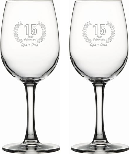Gegraveerde set witte wijnglazen 26cl Opa + Oma 15 jaar getrouwd