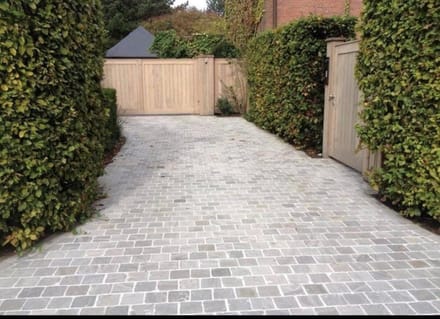 Kasseien Kandla Grey 20x14x3-5cm - Verkoop per pallet inhoud 450pc = Per M2 32pc =14.06M2