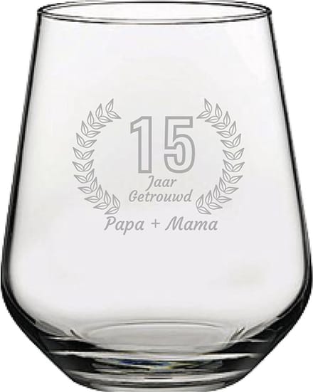 Gegraveerde Drinkglas 42,5cl Papa + mama 15 jaar getrouwd