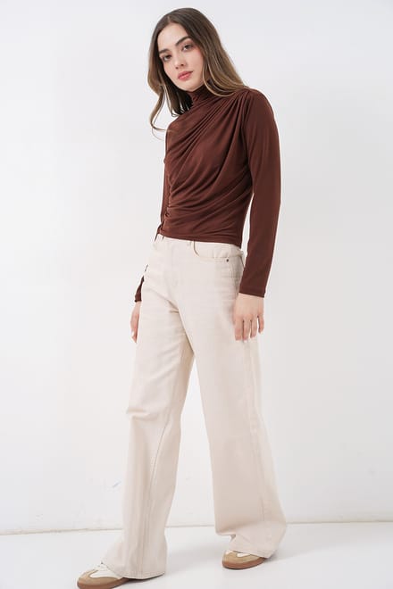 Aansluitende colblouse met drapeer-detail