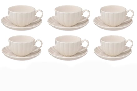 Set van 6 Witte Porseleinen Koffiekopjes met Schotel – 22 cl – Elegant Geribbeld Design