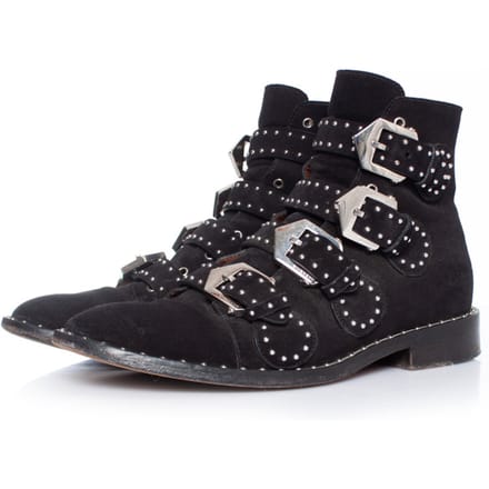 Zwarte laarzen met studs en gespen van Givenchy