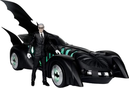 Batman Forever DC Multiverse Action Figure with Vehicle Alfred Pennyworth & Batmobile (Gold Label) 79 cm