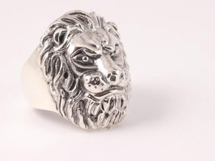 Zware zilveren ring met leeuwenkop - maat 19.5