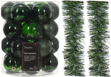 Kerstversiering set - donkergroen - kerstballen 6 cm en kerstslingers - kunststof