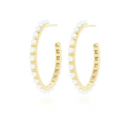 Gold coloured earrings with pearls