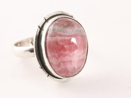 Ovale zilveren ring met rhodochrosiet - maat 16.5