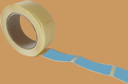 Blanco etiketten op rol - 40 x 20 mm rechthoek - mat blauw