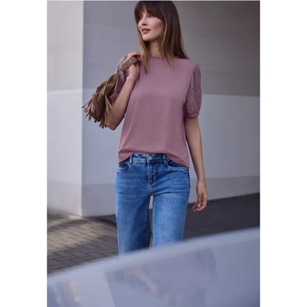 Shirt met ronde hals en kanten mouwen