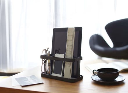 Yamazaki Tablet- & Afstandsbedieningenrek - Tower - Zwart