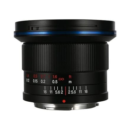 LAOWA 6mm f/2 Zero-D  Micro Vier Derde