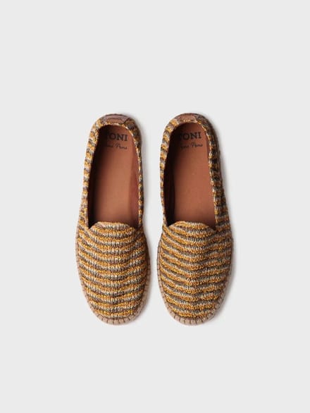 Gesloten espadrille van raffia voor heren met treklus aan de achterkant | DARWIN
