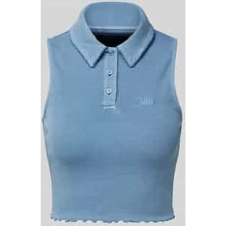 Korte top in riblook
