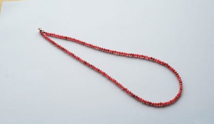Gefacetteerd Rhodoniet collier