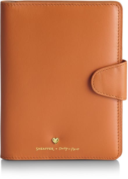 Sheaffer Paspoorthoes - EMILY IN PARIS leer met penhouder Oranje