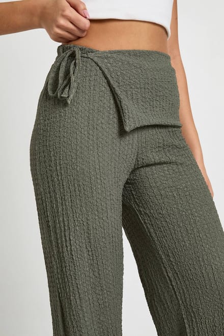 boohoo Dames Gestructureerde broek met gebonden taille en rechte pijpen | Khaki | Maat: 8