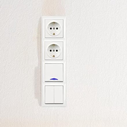 Inbouw Aan/Uit Schakelaar met Steekklem - All-in-One, Zuiver Wit