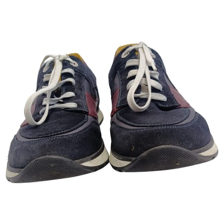 Louis Vuitton Miles Veter Sneakers in Multicolor Suède en Leer