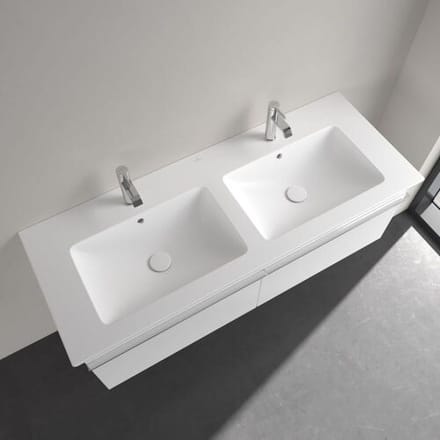 Villeroy & Boch Venticello cabinet double washbasin 130 x 50 cm 4111DL01